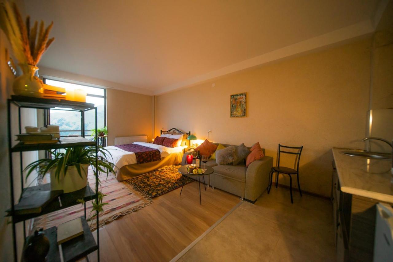 Chalet Papa Basili กูเดาริ ภายนอก รูปภาพ