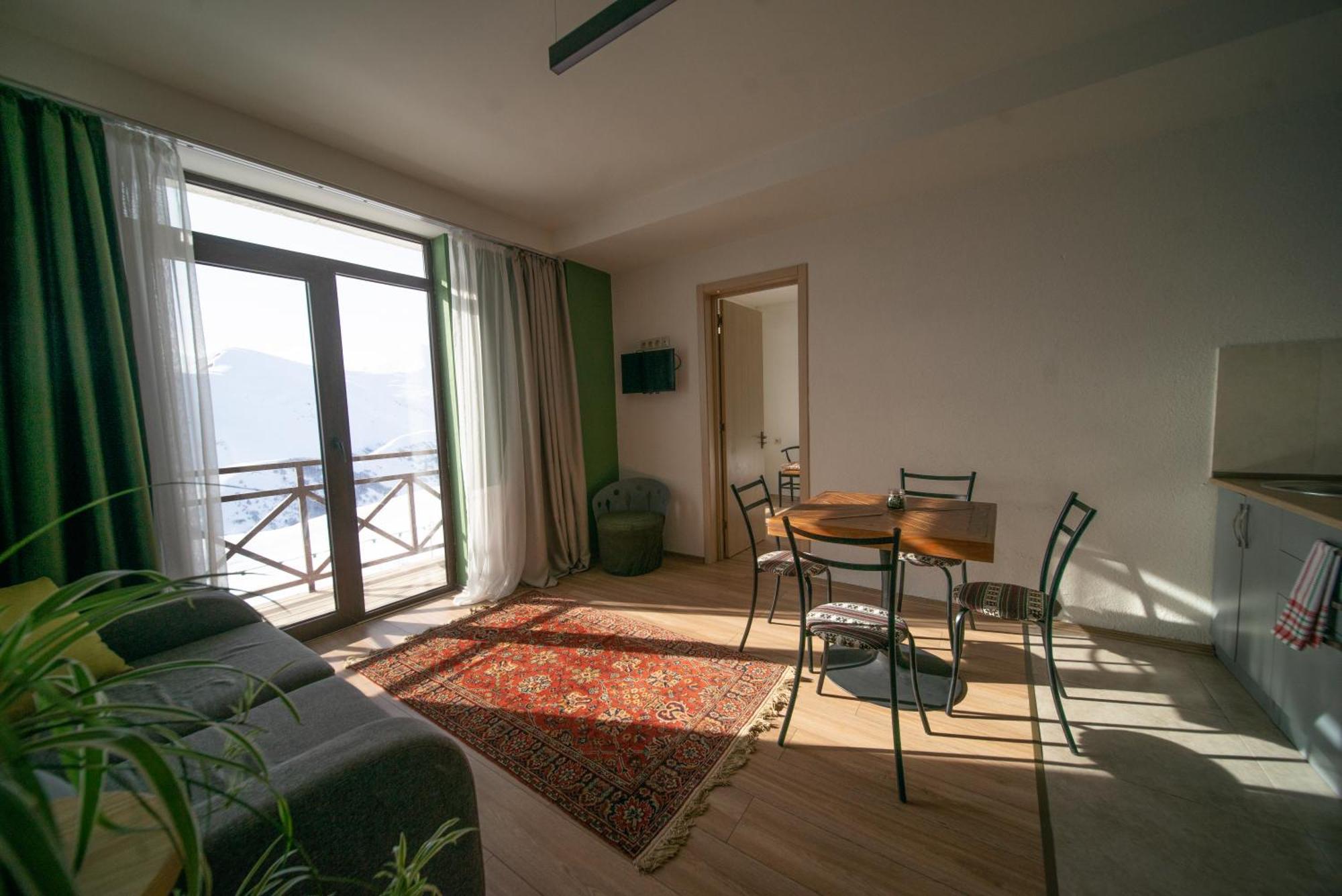 Chalet Papa Basili กูเดาริ ภายนอก รูปภาพ